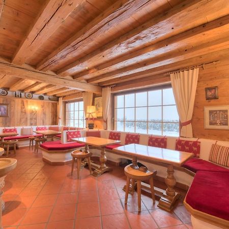 Hotel Olympia Pettneu am Arlberg Bagian luar foto