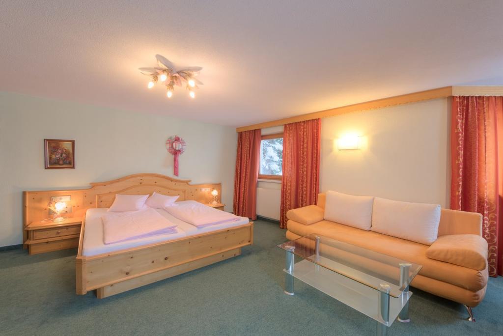 Hotel Olympia Pettneu am Arlberg Bagian luar foto